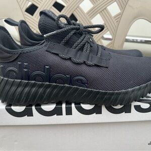 Adidas Men's Dark Gray Sneakers